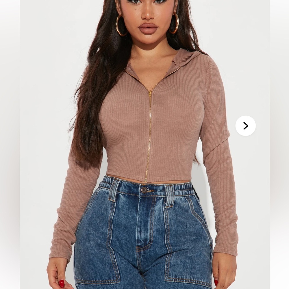 Women's Ribbed Zip-Up Hoodie - Brown